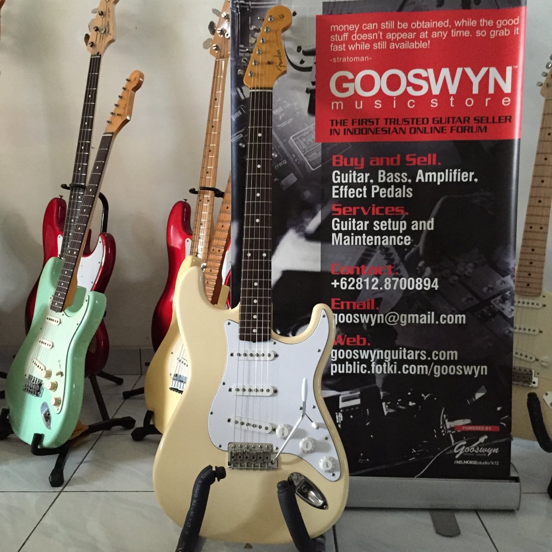 Sold !! ** 2004 Fender Japan St62-us Vwh Reissue 62 Stratocaster