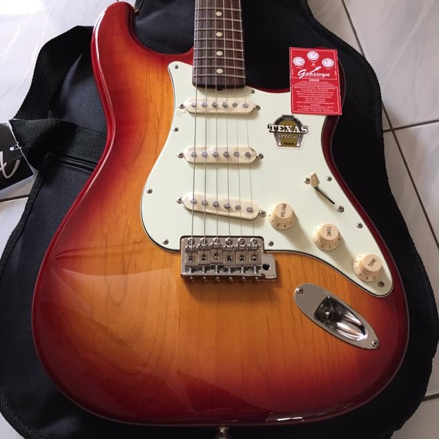 No Stock !! ** Fender Japan Exclusive Classic 60's Stratocaster