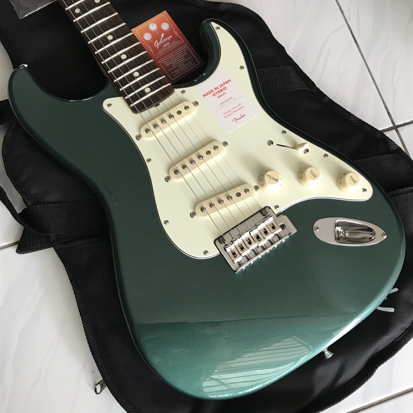 Stock Kosong !! ** Fender Japan Hybrid '60s Stratocaster Sherwood