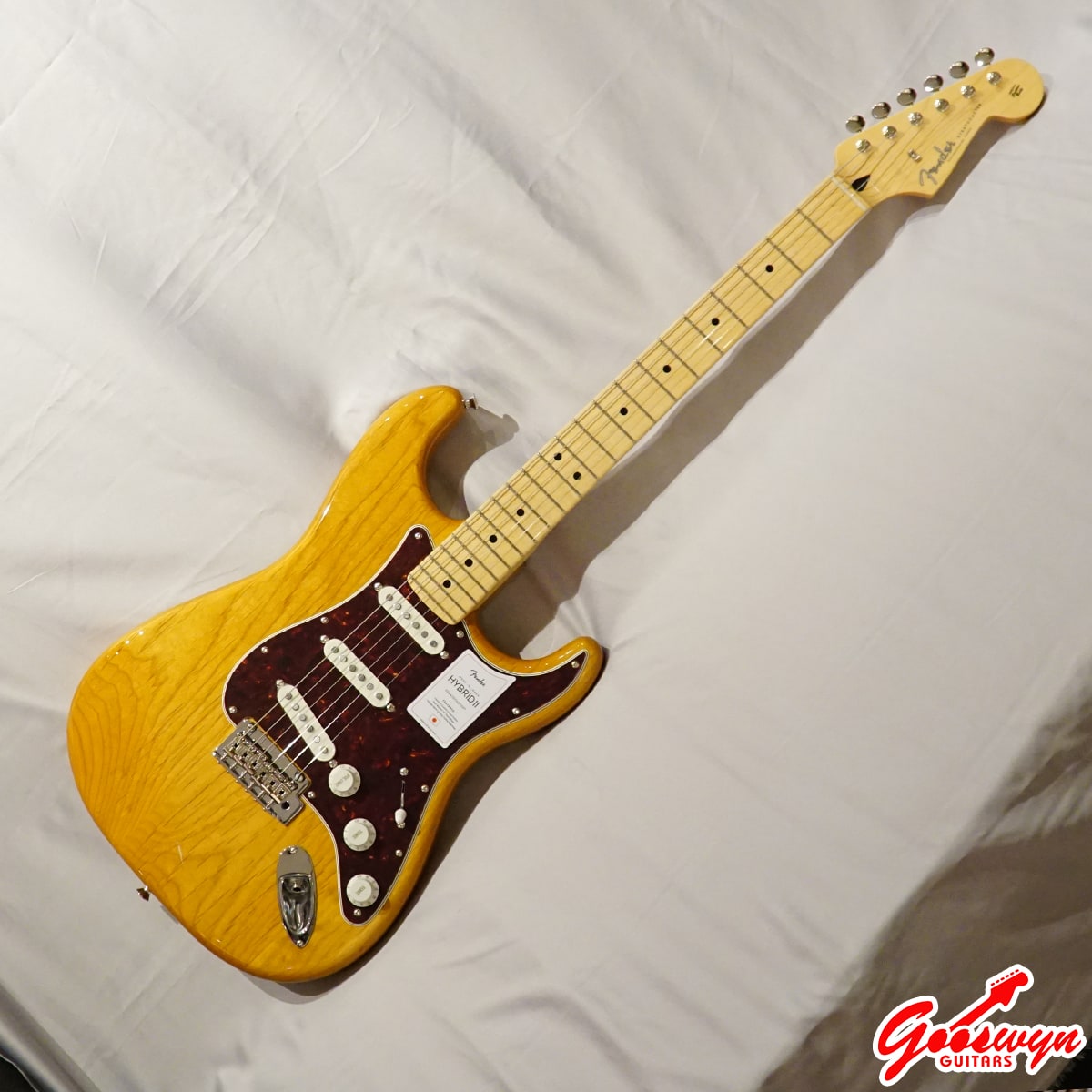 Fender Japan Hybrid II Stratocaster – Vintage Natural – Maple 