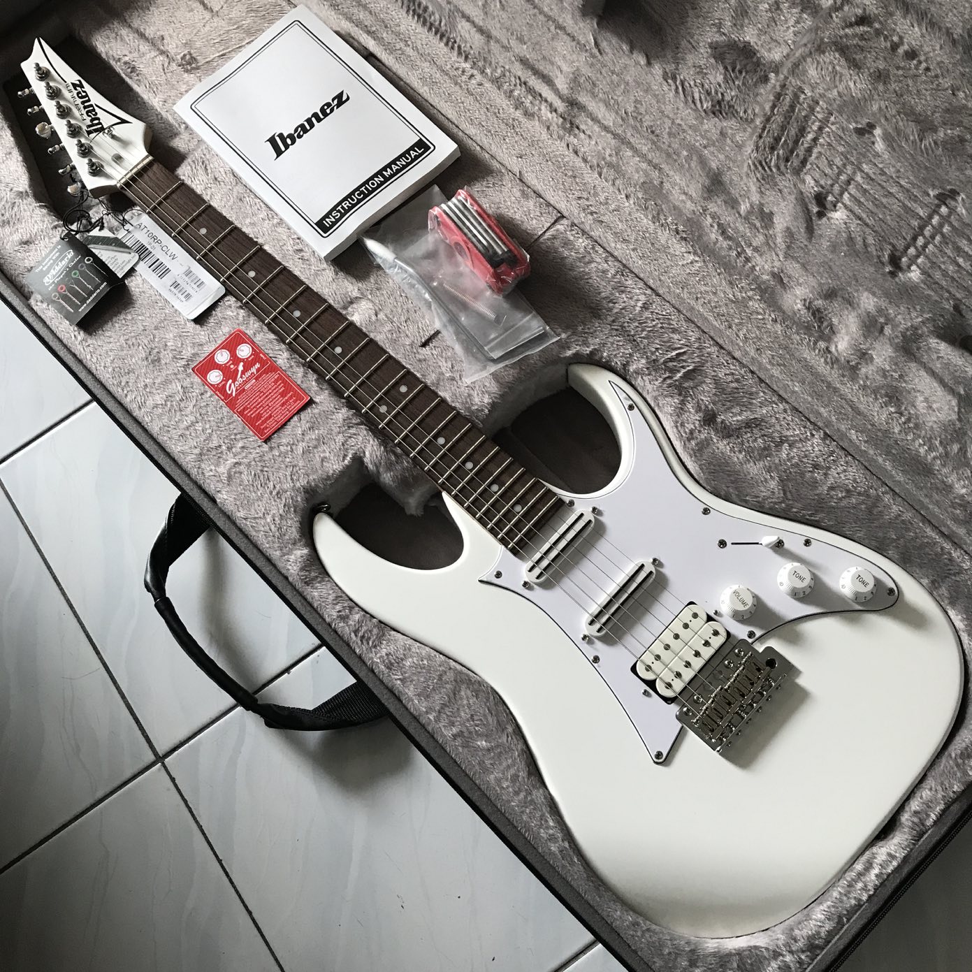 No Stock !! ** Ibanez Premium At10rp Clw Classic White Andy 