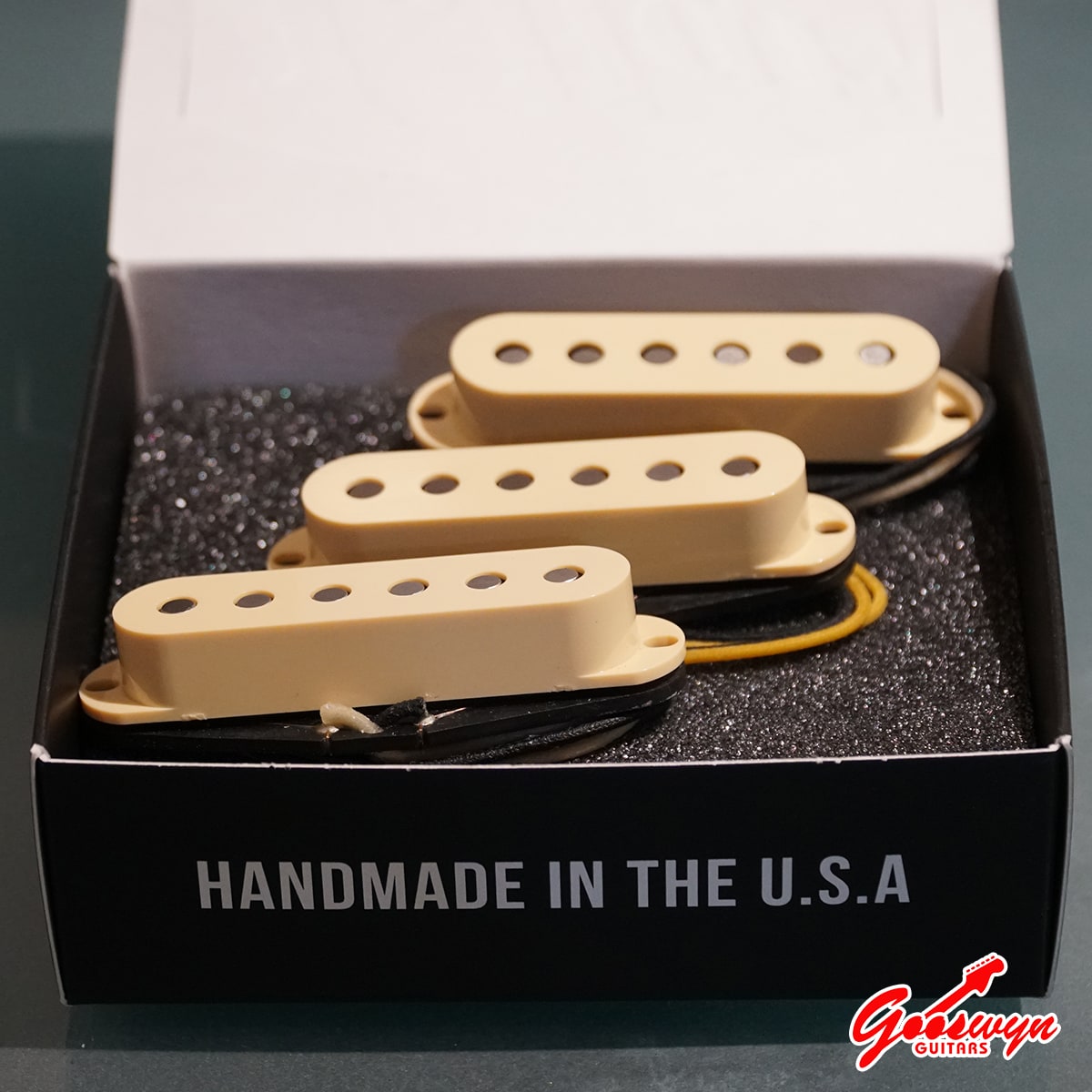 Lollar Pickups Strat Vintage Blonde Set Flat Pole - Cream Cover