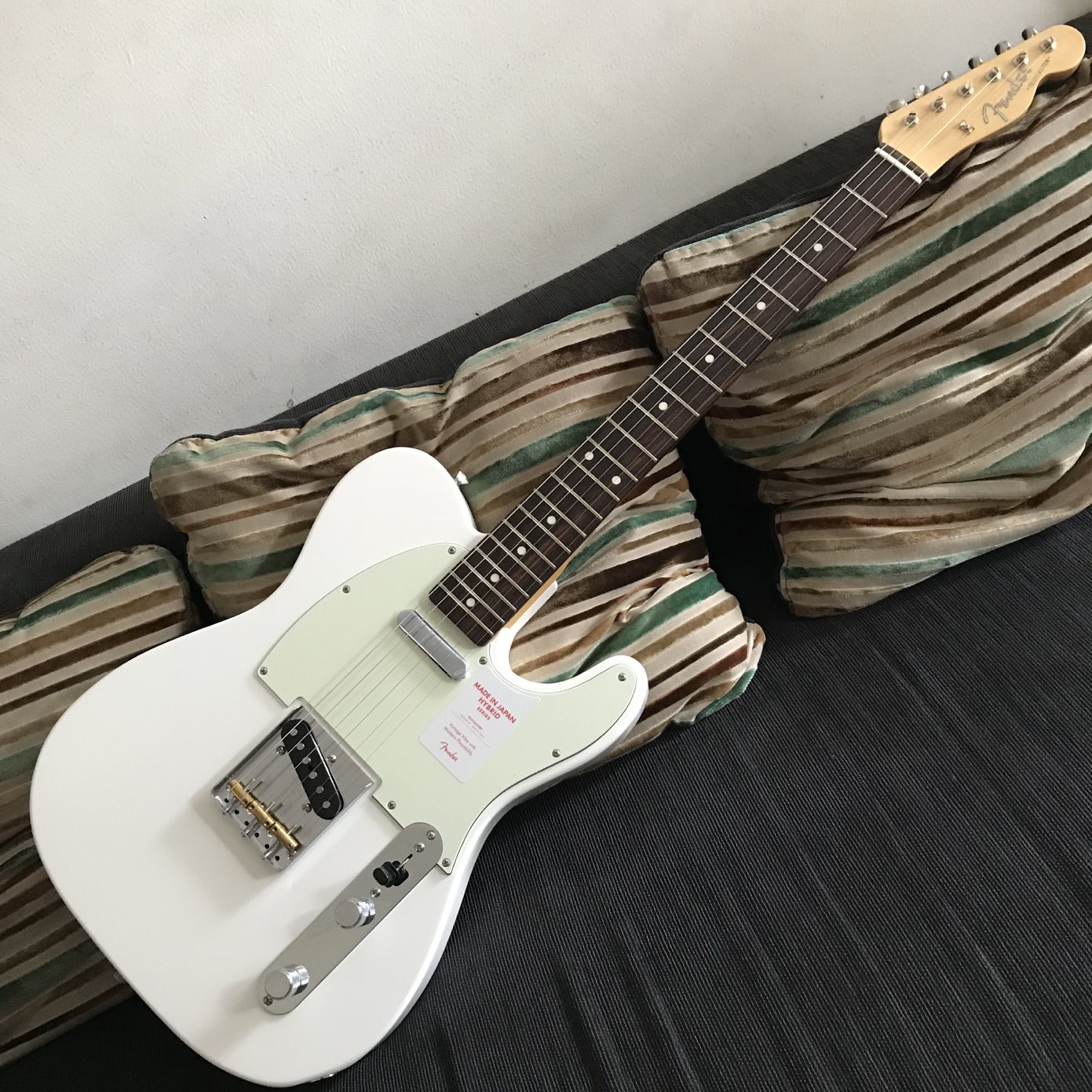 No Stock !! ** Fender Japan Hybrid '60s Telecaster White – Gooswyn