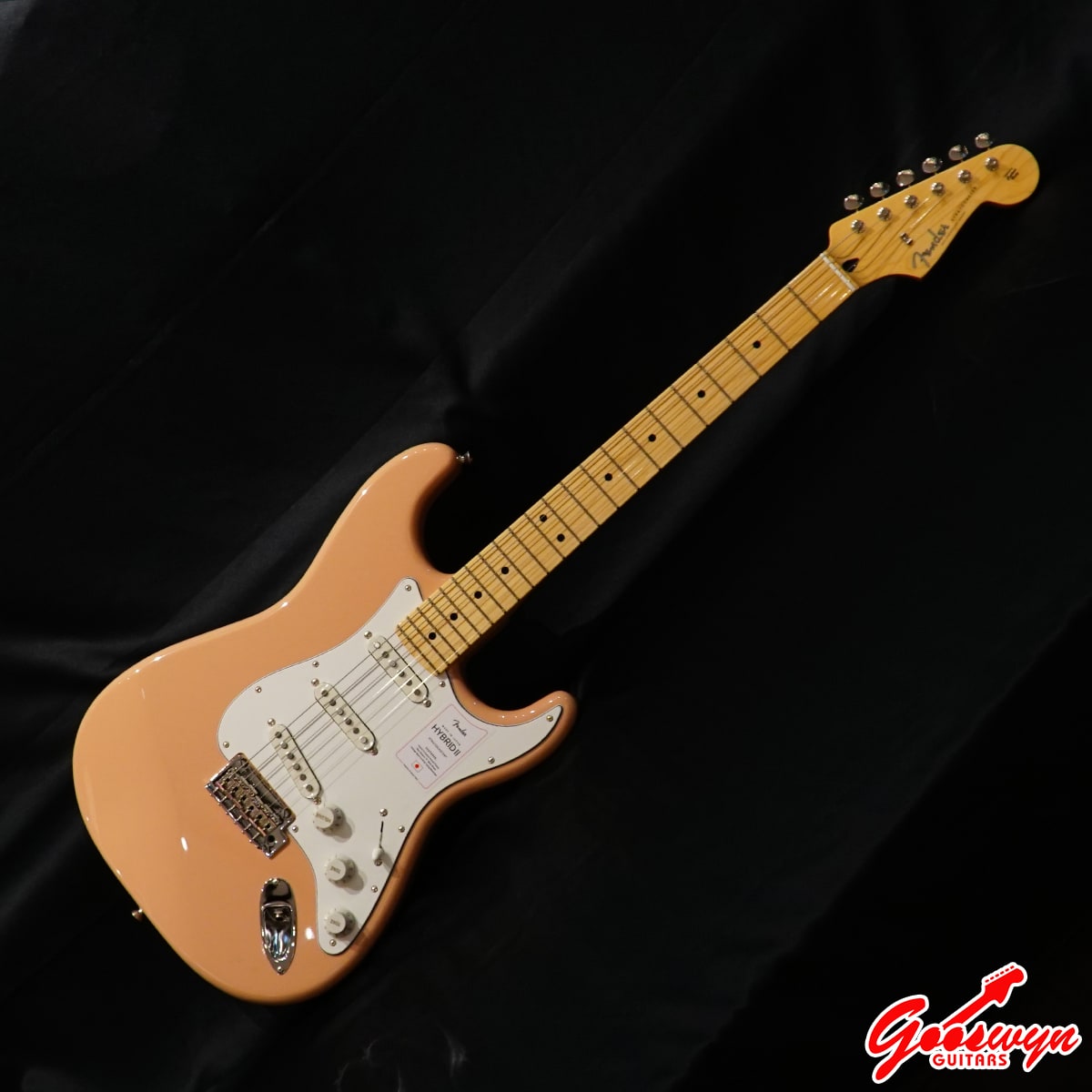 Fender Japan Hybrid II Stratocaster – Flamingo Pink – Maple