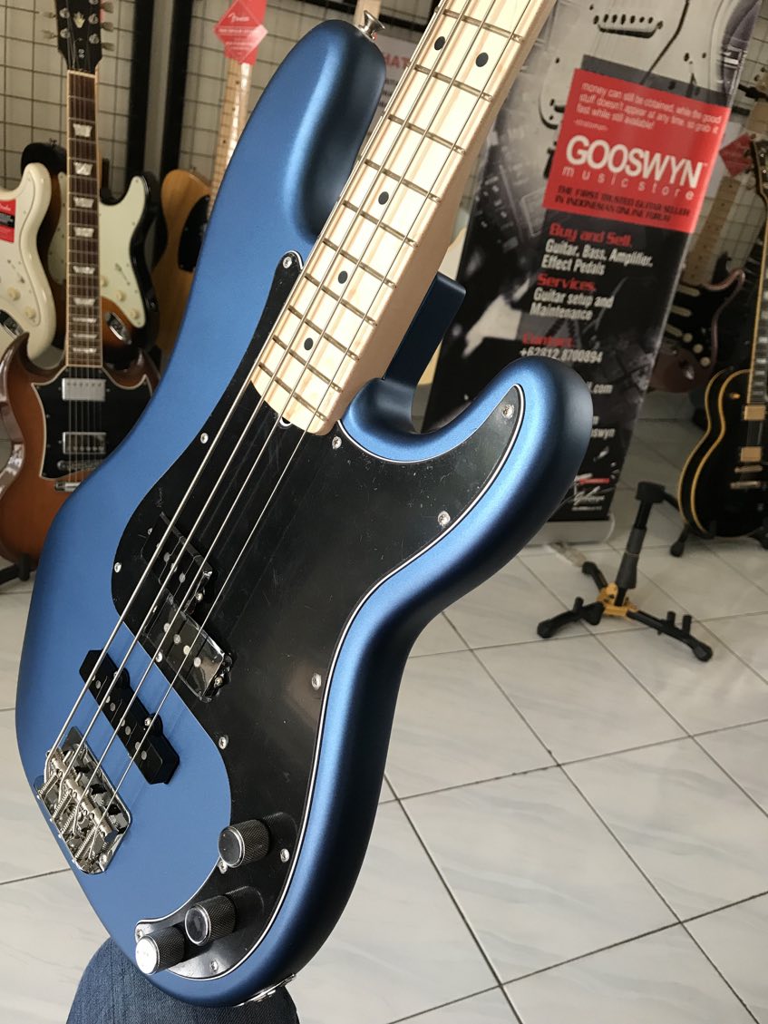 BASSO ELETTRICO FENDER American Performer Precision Bass MN Satin Lake  Placid Blue – Firefly Audio