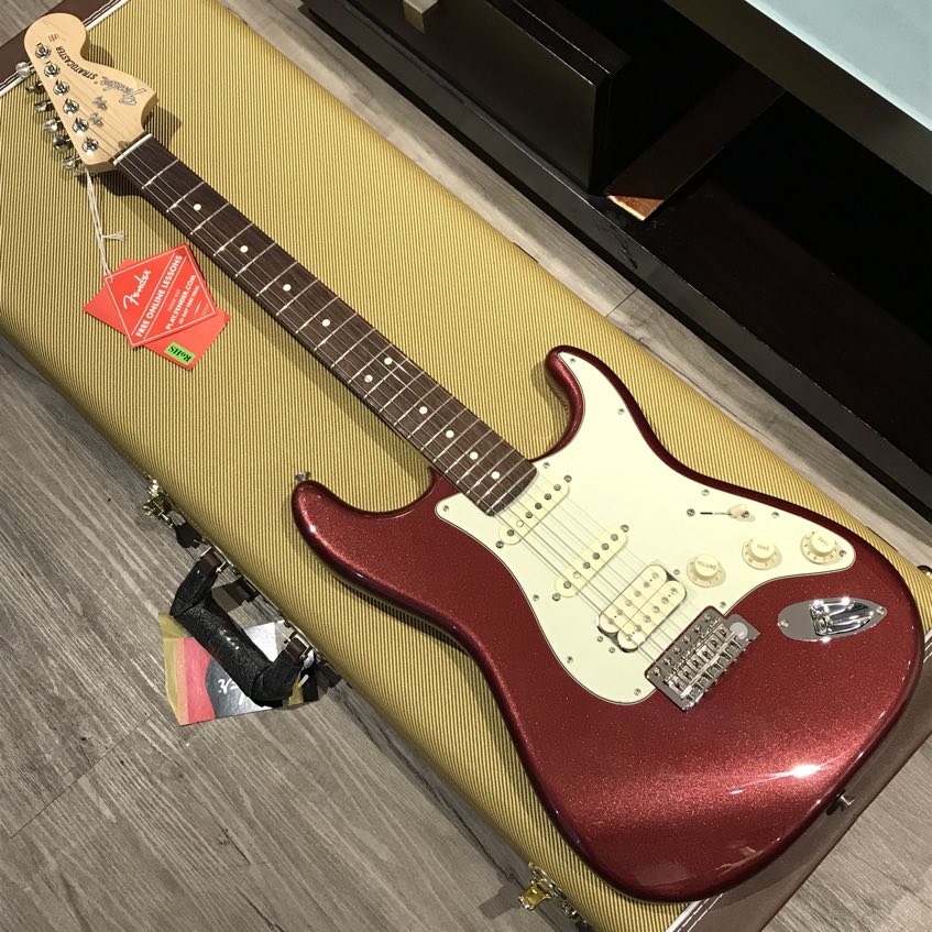 Fender Usa American Performer Stratocaster Hss – Aubergine 