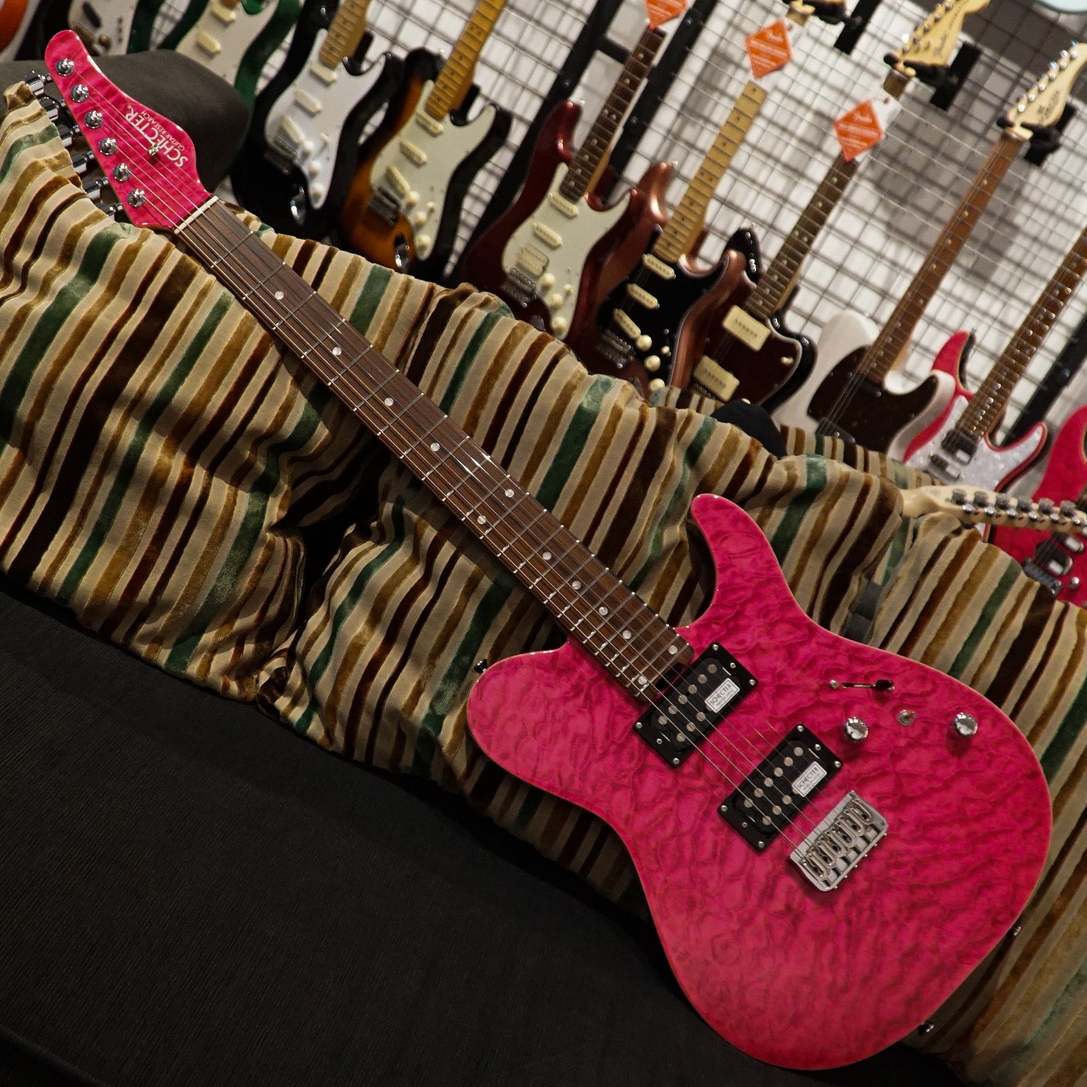 Schecter Japan Kr-24-2h-fxd – Pink – Gooswyn Guitar