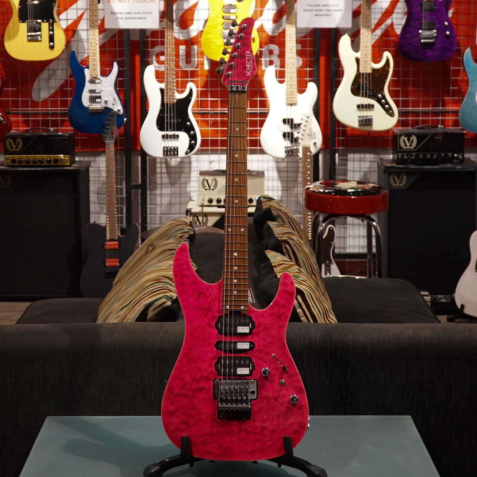 Schecter Japan Nv3-24-al – See Thru Pink – Gooswyn Guitar