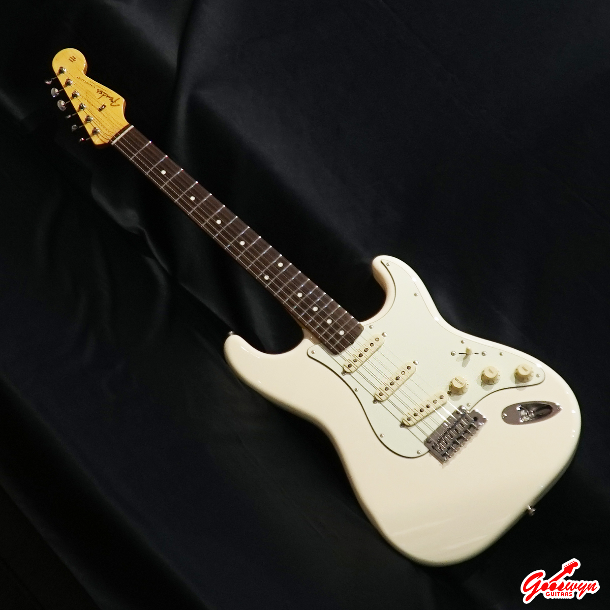 Fender Japan Hybrid ’60s Stratocaster Vintage White 2017