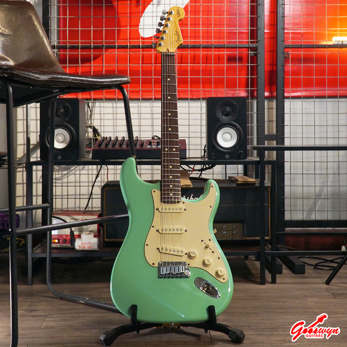 USED 2001 Fender Jeff Beck Signature Stratocaster – Surf Green 130726 1B