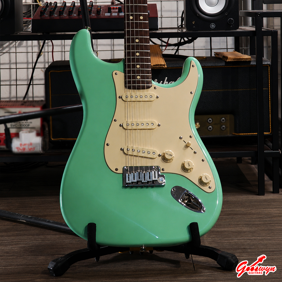 USED 2001 Fender Jeff Beck Signature Stratocaster – Surf Green 130726 2A