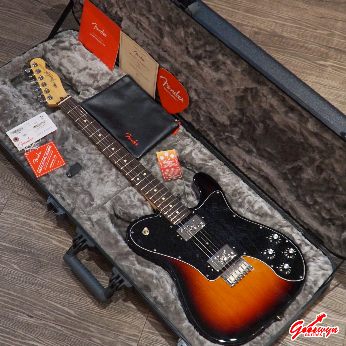 USED 2019 Fender American Professional Telecaster Deluxe HH Sunburst Rosewood Fingerboard 130726 1C