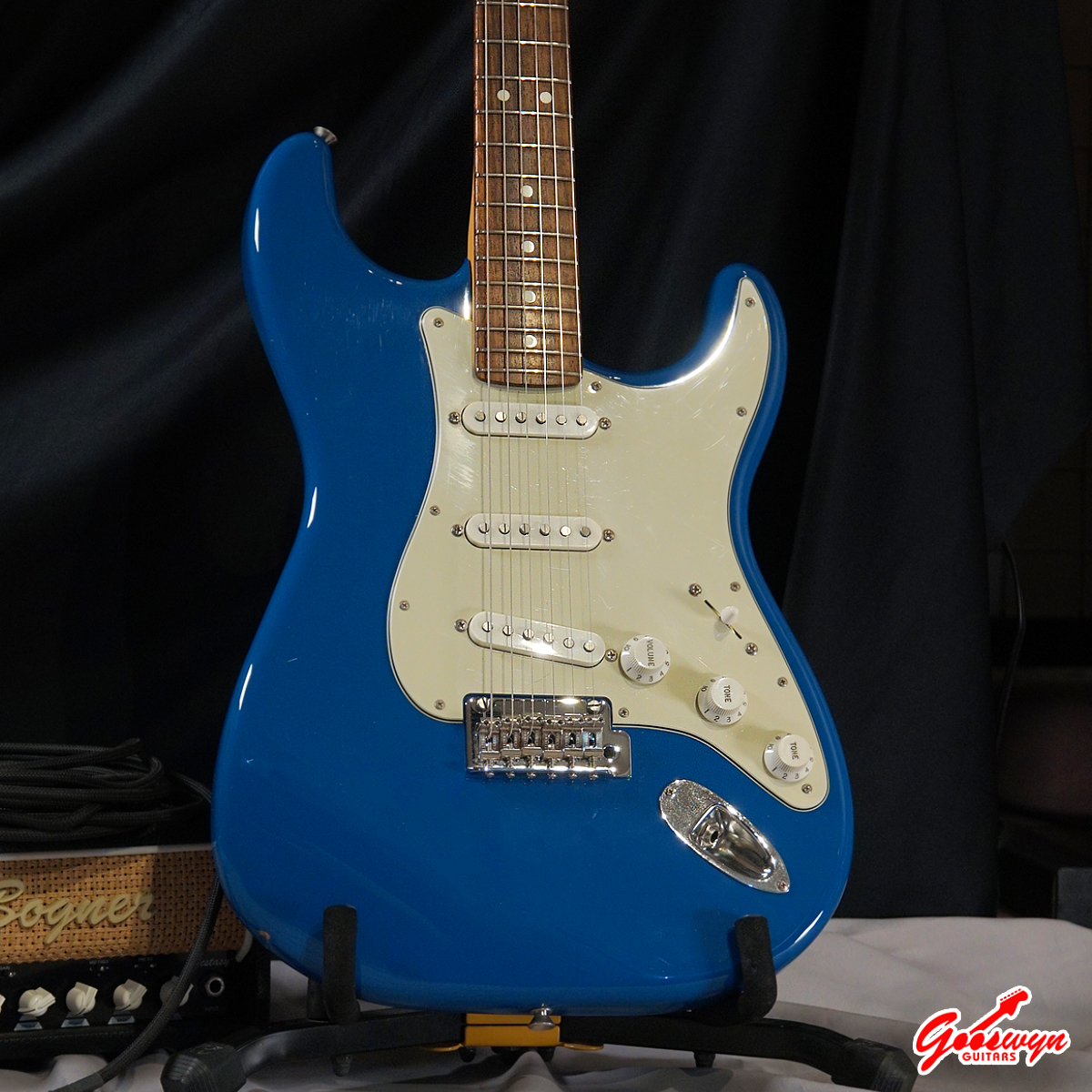 USED 2021 Fender Japan Hybrid II Stratocaster Forest Blue Rosewood Fingerboard 130726 2A