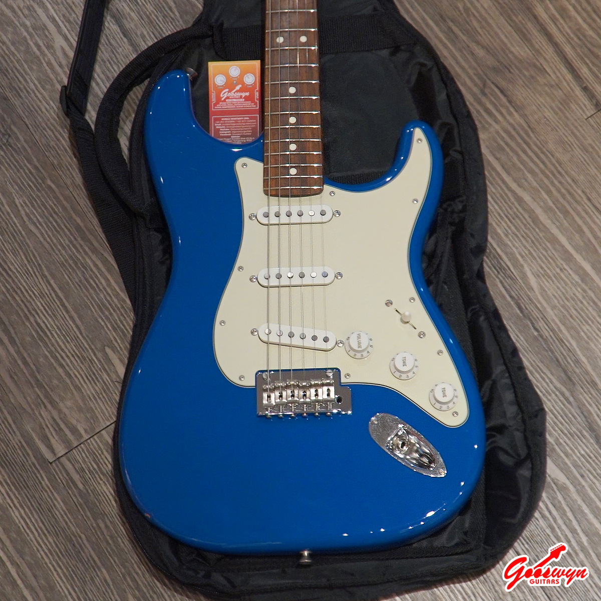 USED 2021 Fender Japan Hybrid II Stratocaster Forest Blue Rosewood Fingerboard 130726 2B