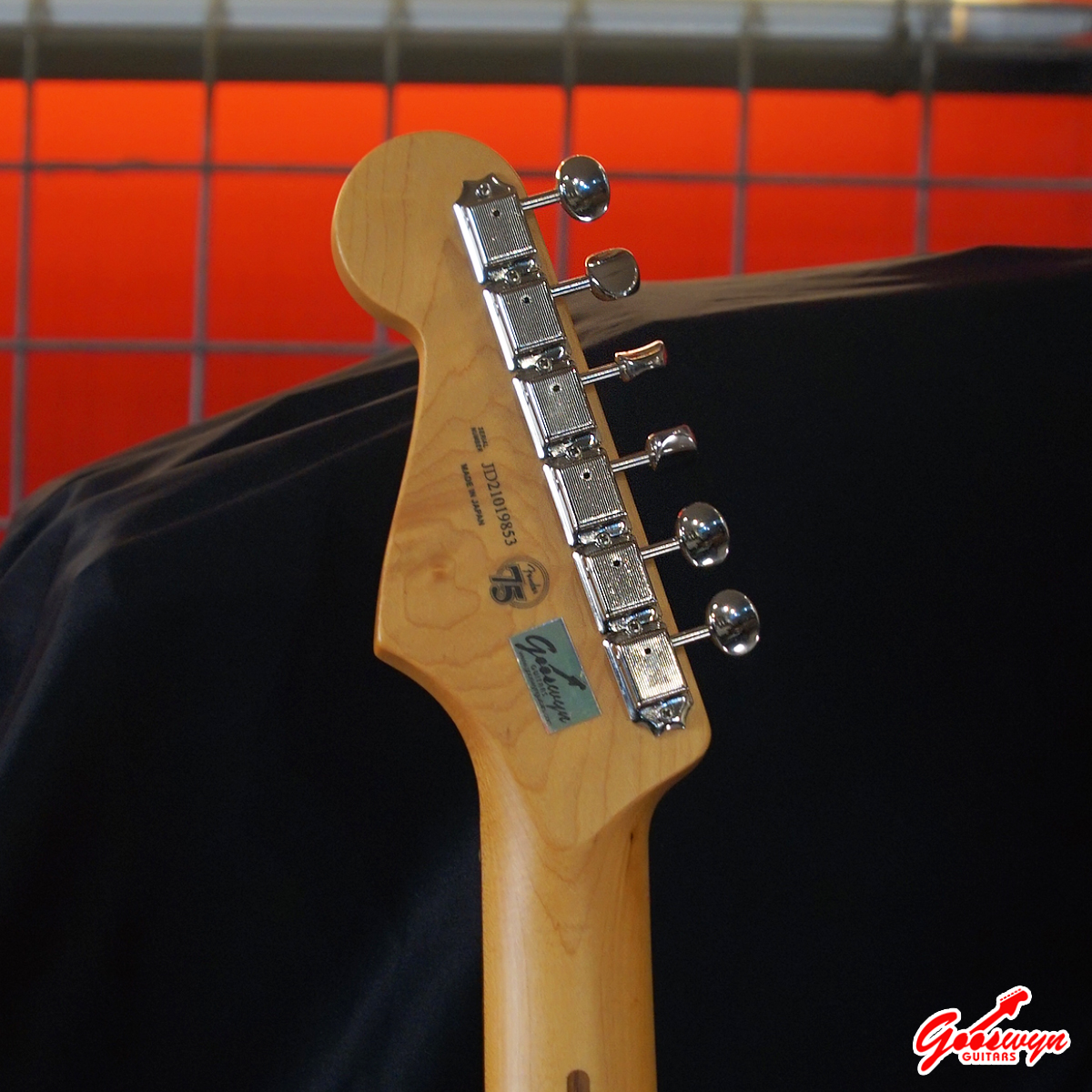 USED 2021 Fender Japan Hybrid II Stratocaster Forest Blue Rosewood Fingerboard 130726 3B