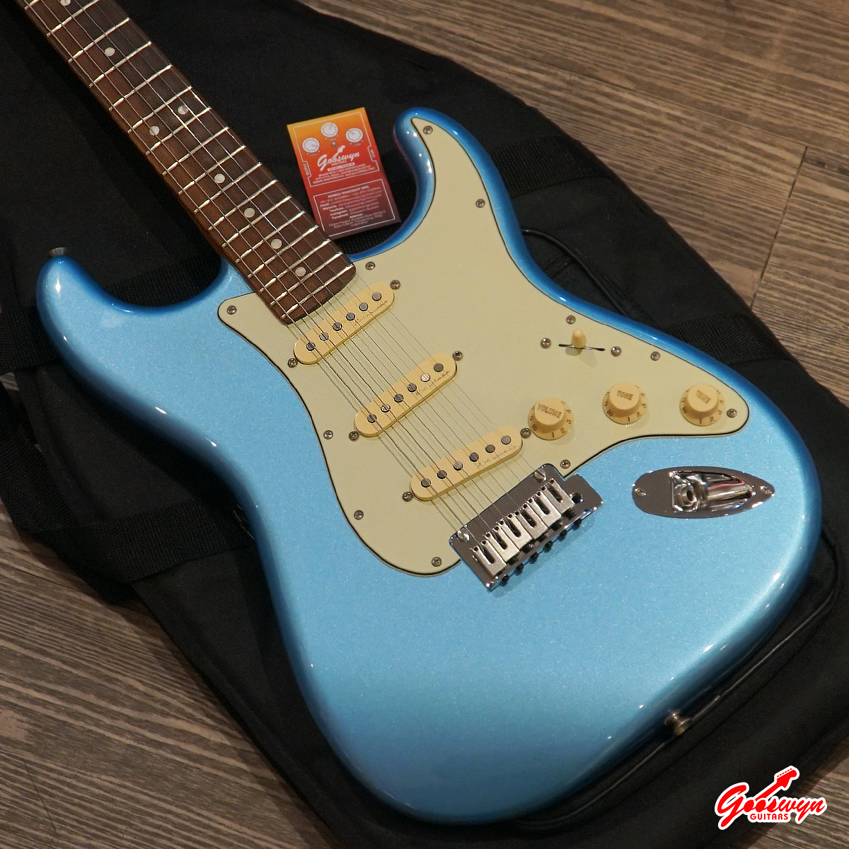 USED 2022 Fender Player Plus Stratocaster Opal Spark – Maple Fingerboard 160726 1A