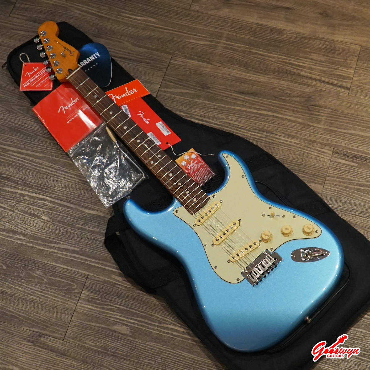 USED 2022 Fender Player Plus Stratocaster Opal Spark – Maple Fingerboard 160726 1C