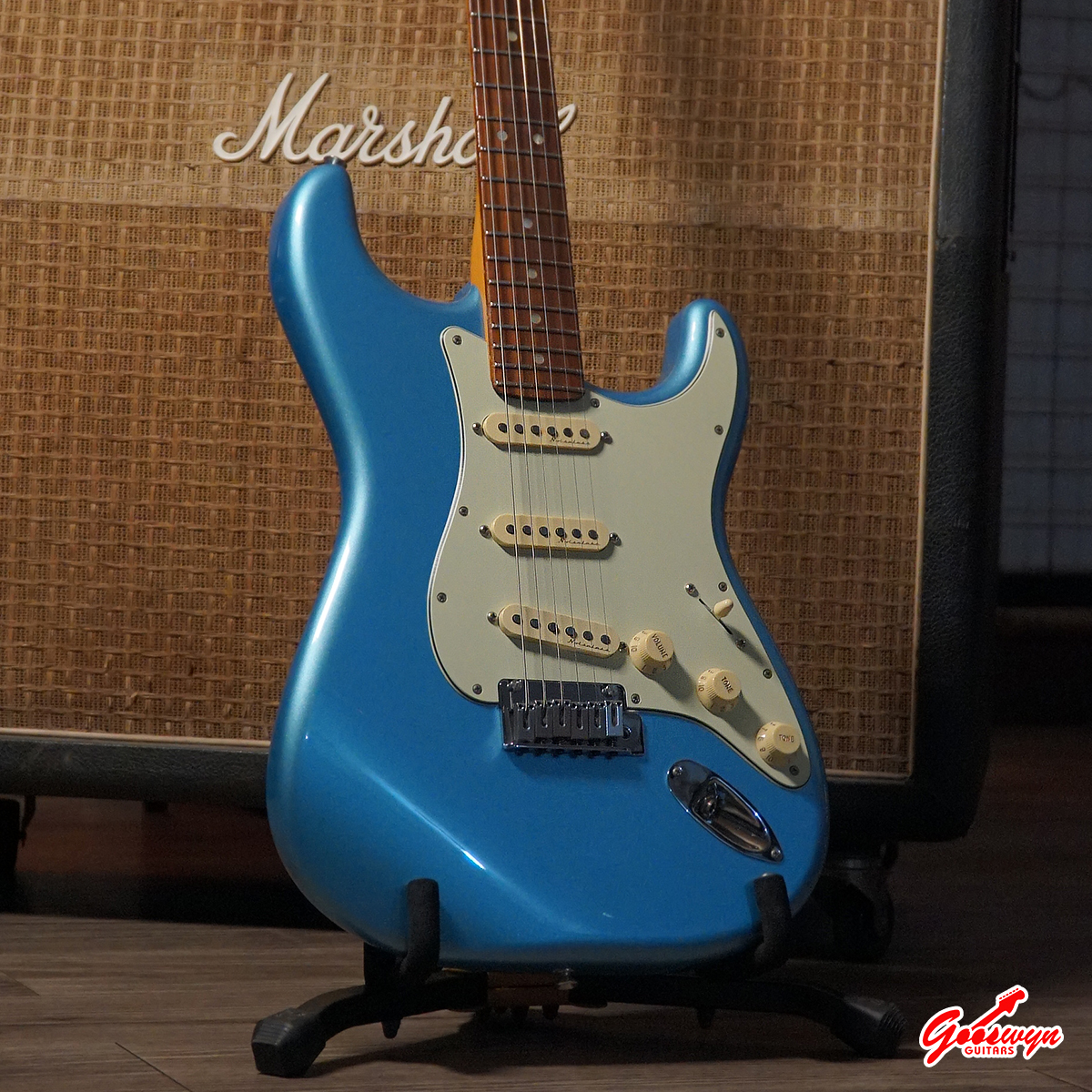 USED 2022 Fender Player Plus Stratocaster Opal Spark – Maple Fingerboard 160726 2A