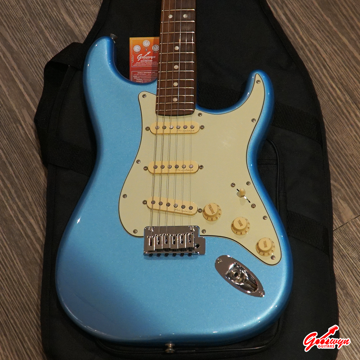 USED 2022 Fender Player Plus Stratocaster Opal Spark – Maple Fingerboard 160726 2B
