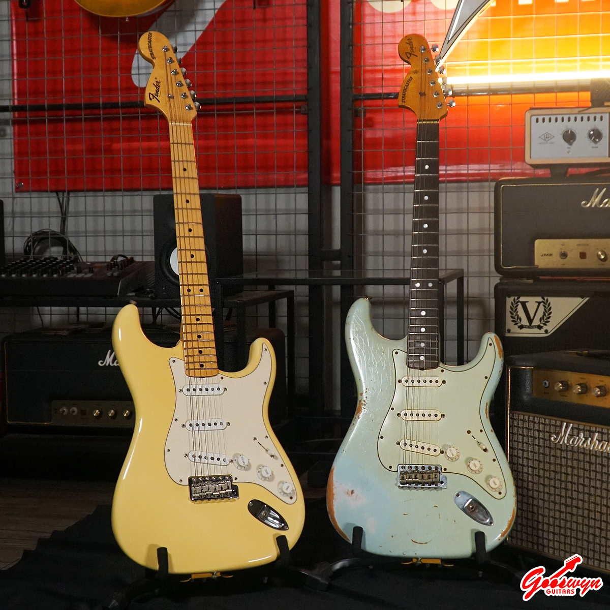 USED 2010 & 2013 Fender Custom Shop 1969 Stratocaster Reverse Headstock Relic & NOS 290826 1A