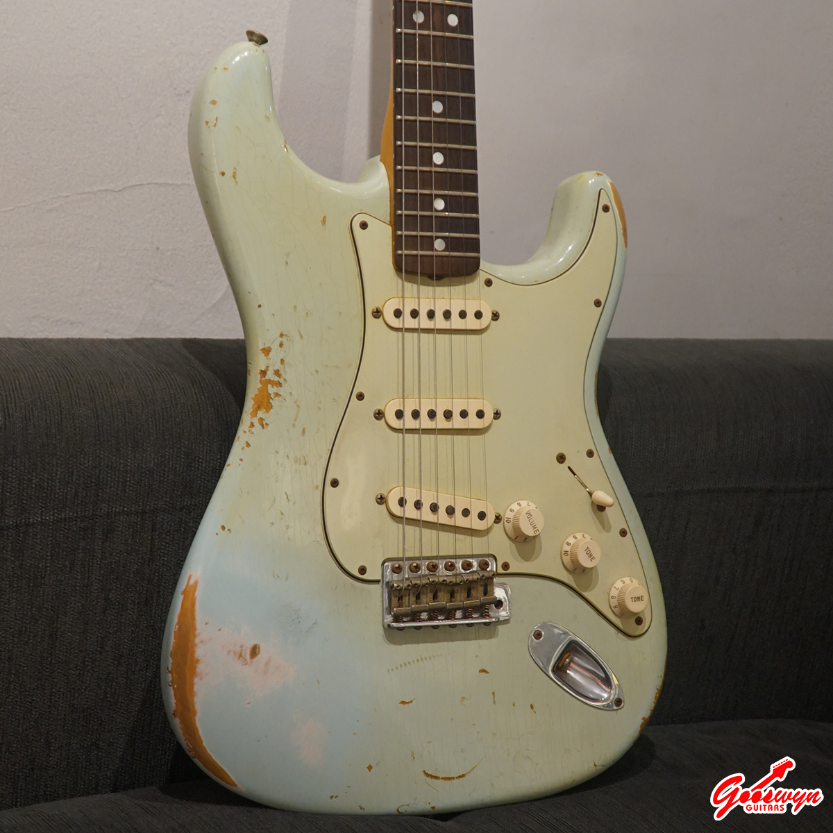 USED 2013 Fender Custom Shop 1969 Stratocaster Reverse Headstock Relic Sonic Blue 290826 6A