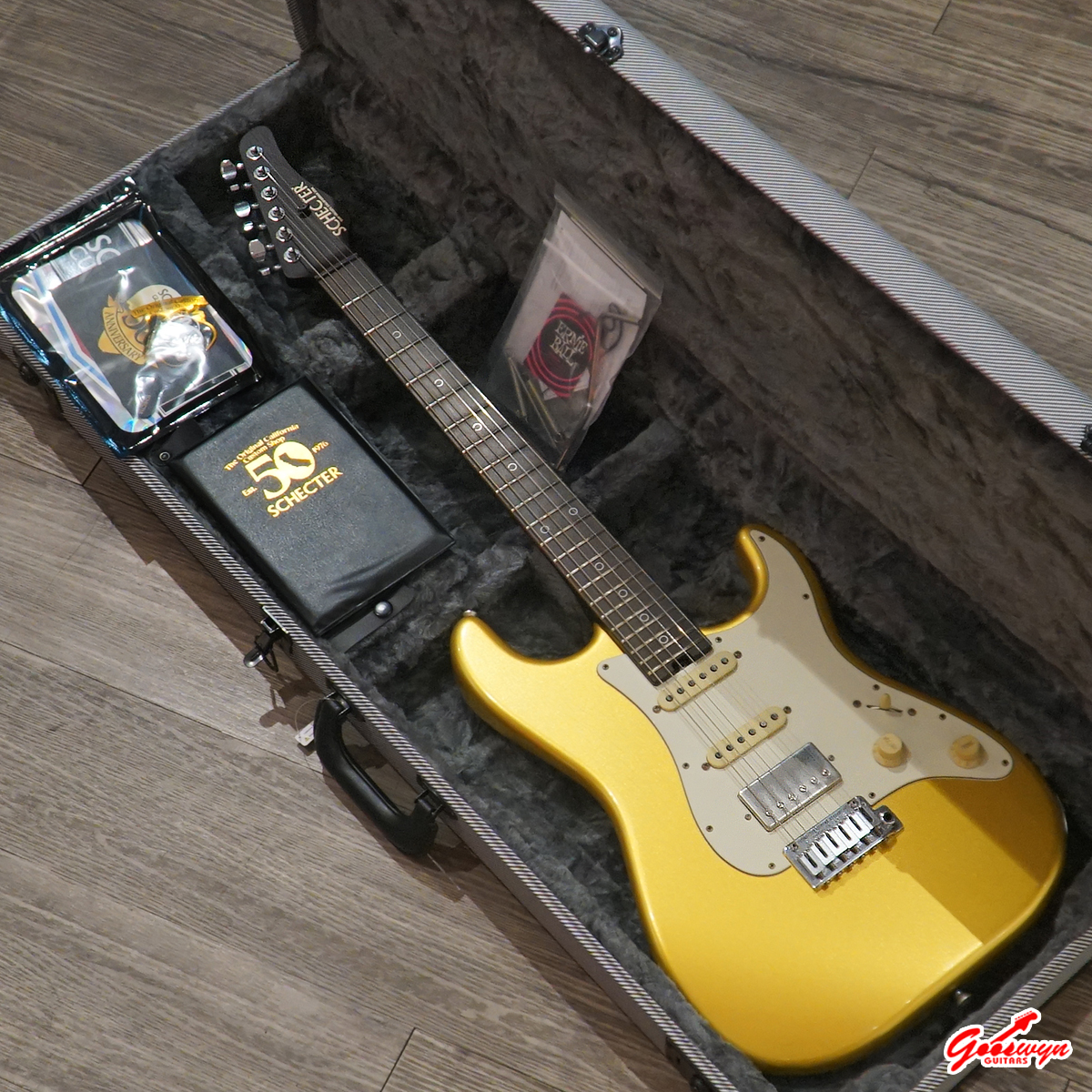 BRAND NEW Schecter USA Custom Shop Limited Edition Nick Johnston Traditional HSS Wembley Atomic Saffron 241026 1C